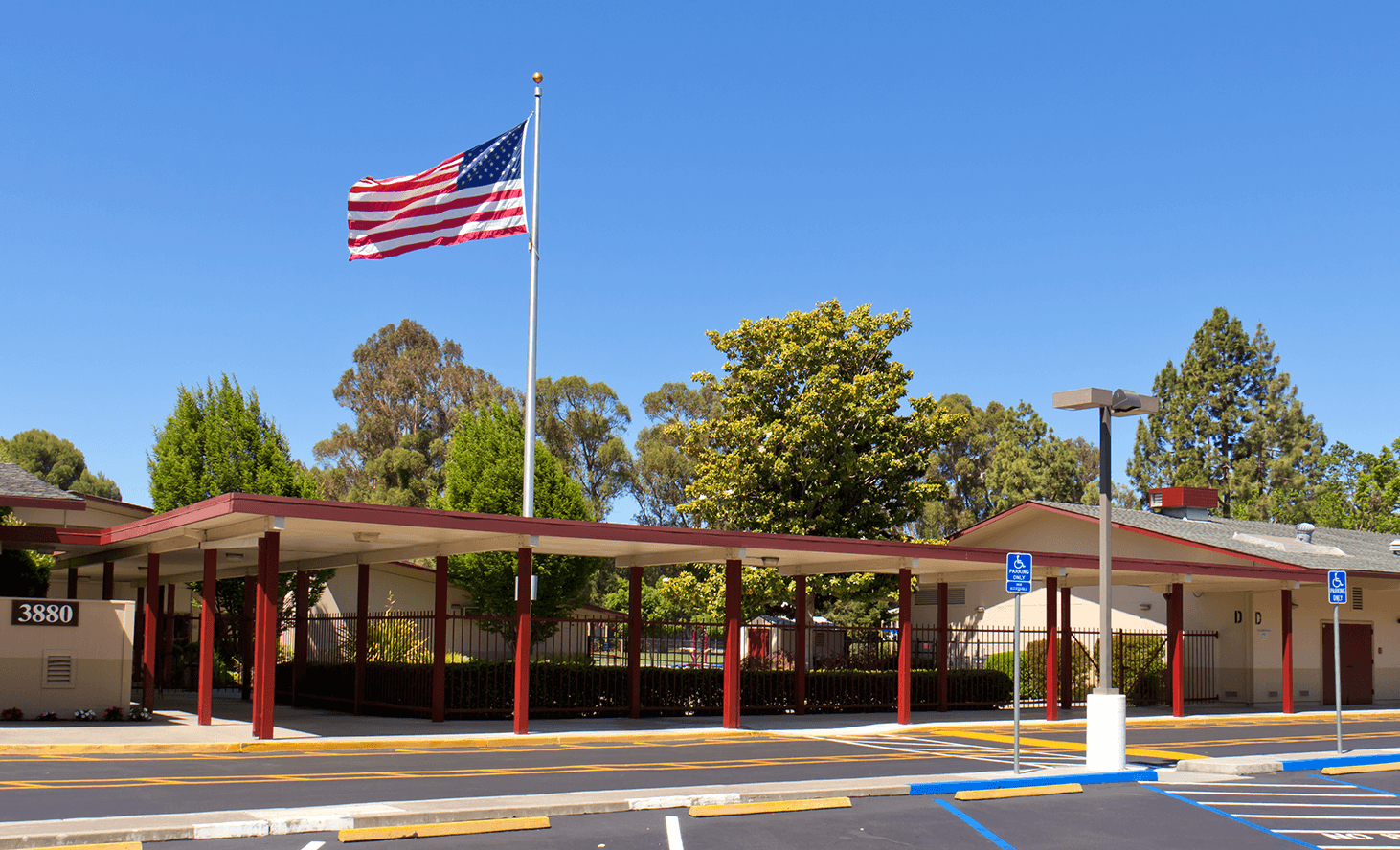 Campus | Challenger School - Middlefield | Private School In Palo Alto, California